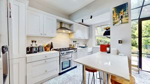 Kitchen- click for photo gallery